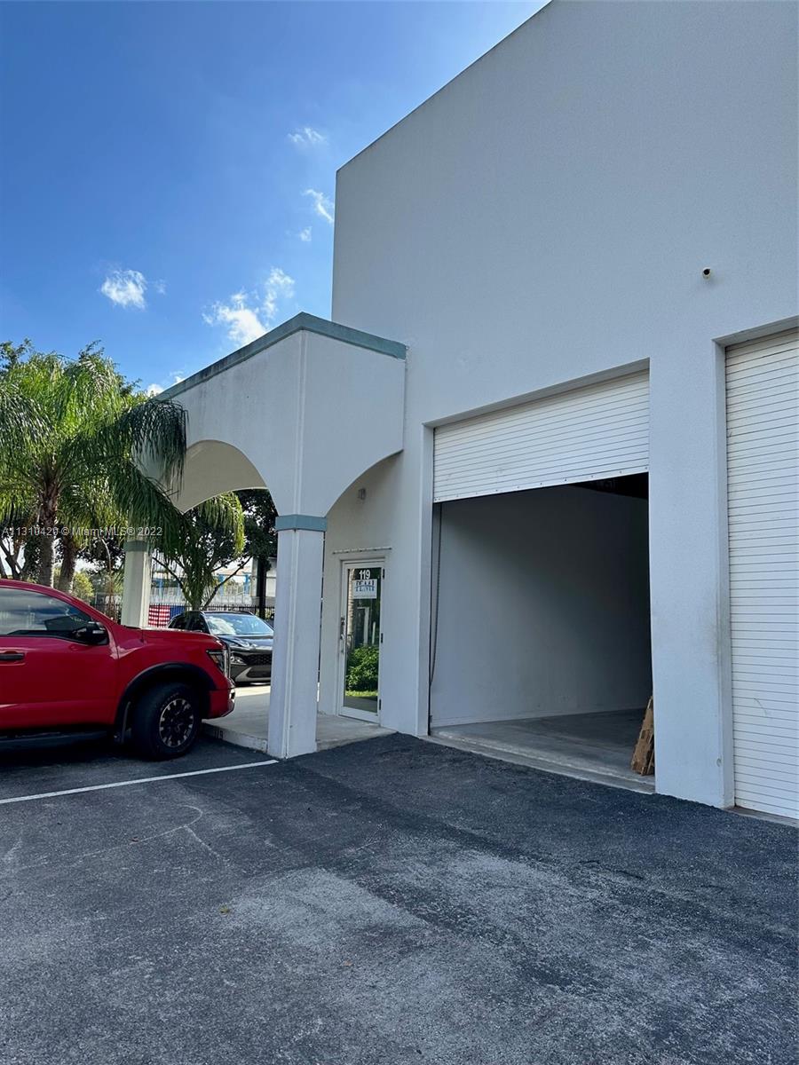See details 119 / sq. ft. $ 2022-12-06 0 Photo