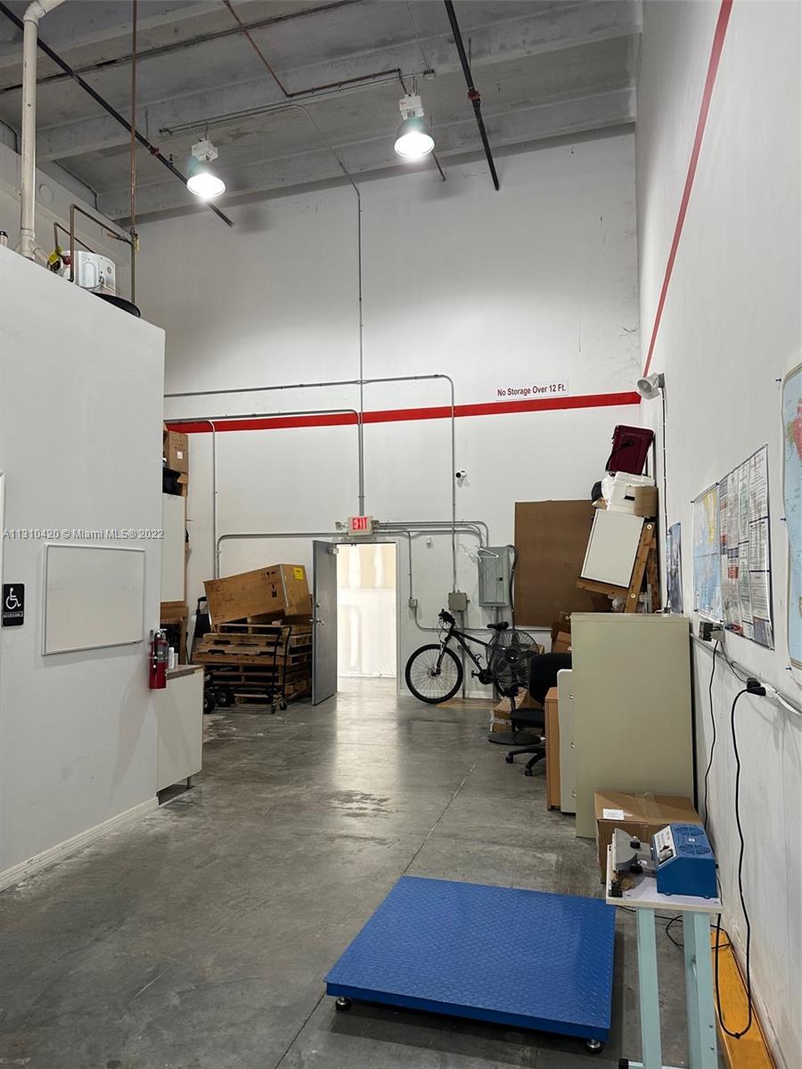 See details 119 / sq. ft. $ 2022-12-06 0 Photo