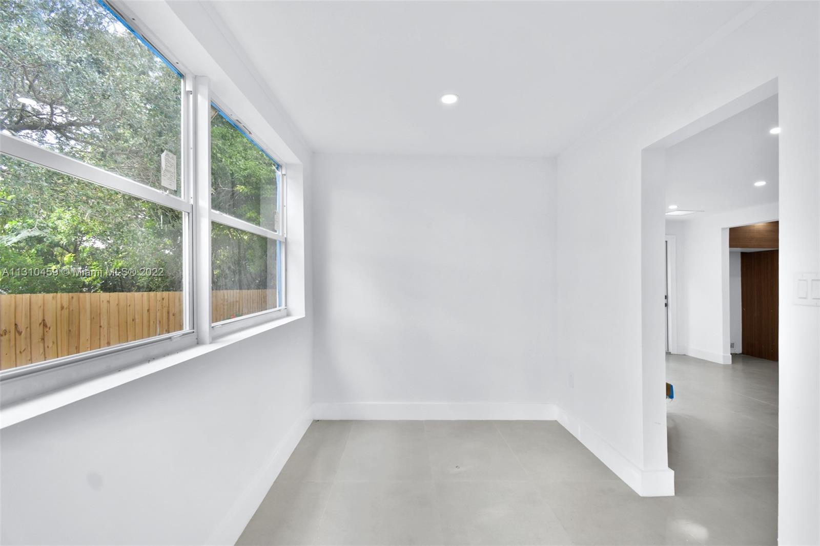 See details / 1516 sq. ft. $ 2022-12-02 0 Photo