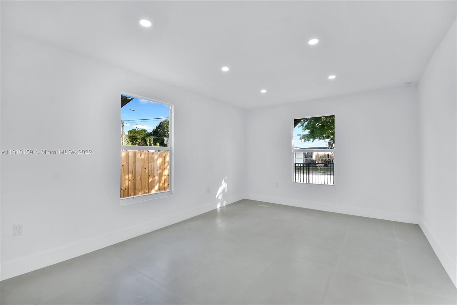See details / 1516 sq. ft. $ 2022-12-02 0 Photo