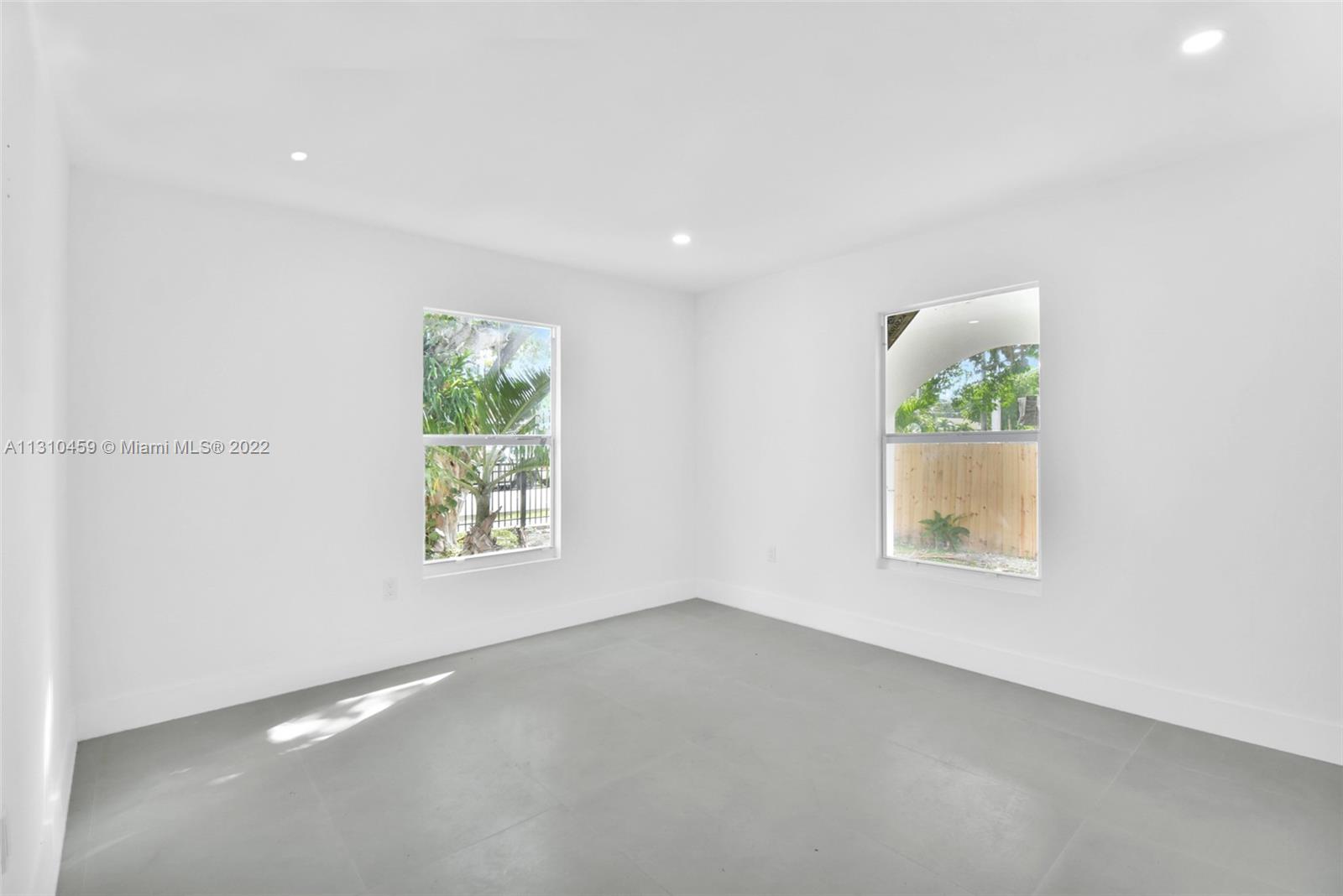 See details / 1516 sq. ft. $ 2022-12-02 0 Photo