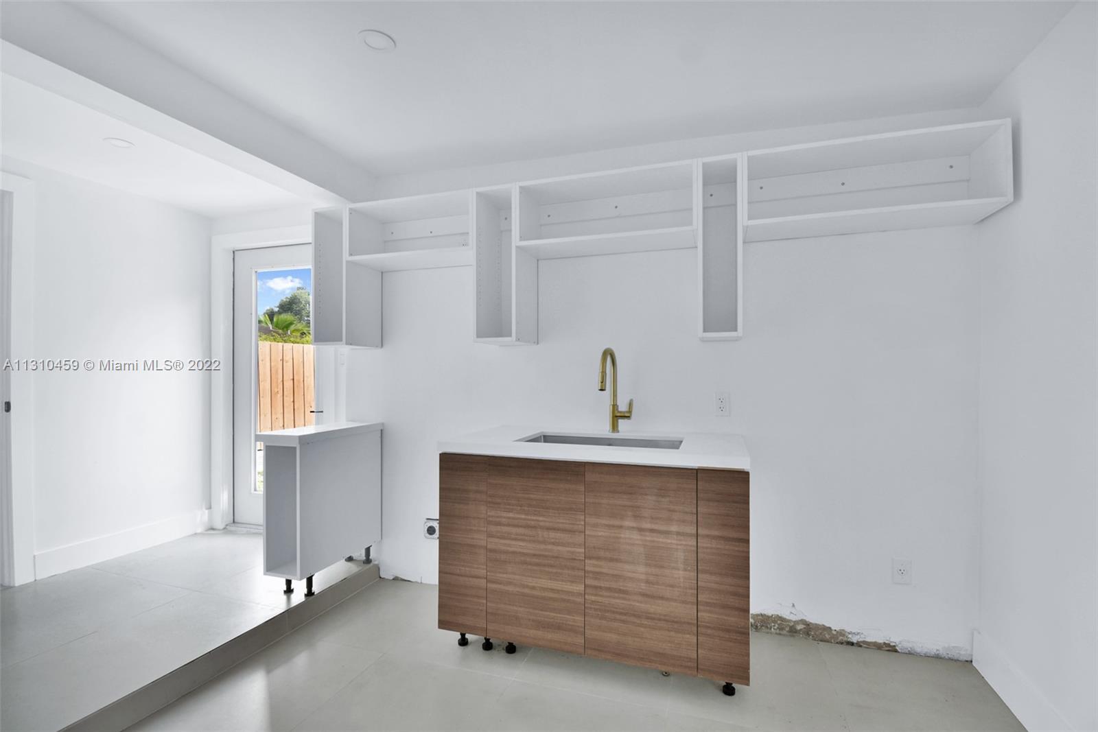 See details / 1516 sq. ft. $ 2022-12-02 0 Photo