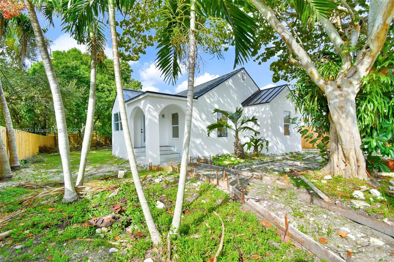 See details / 1516 sq. ft. $ 2022-12-02 0 Photo