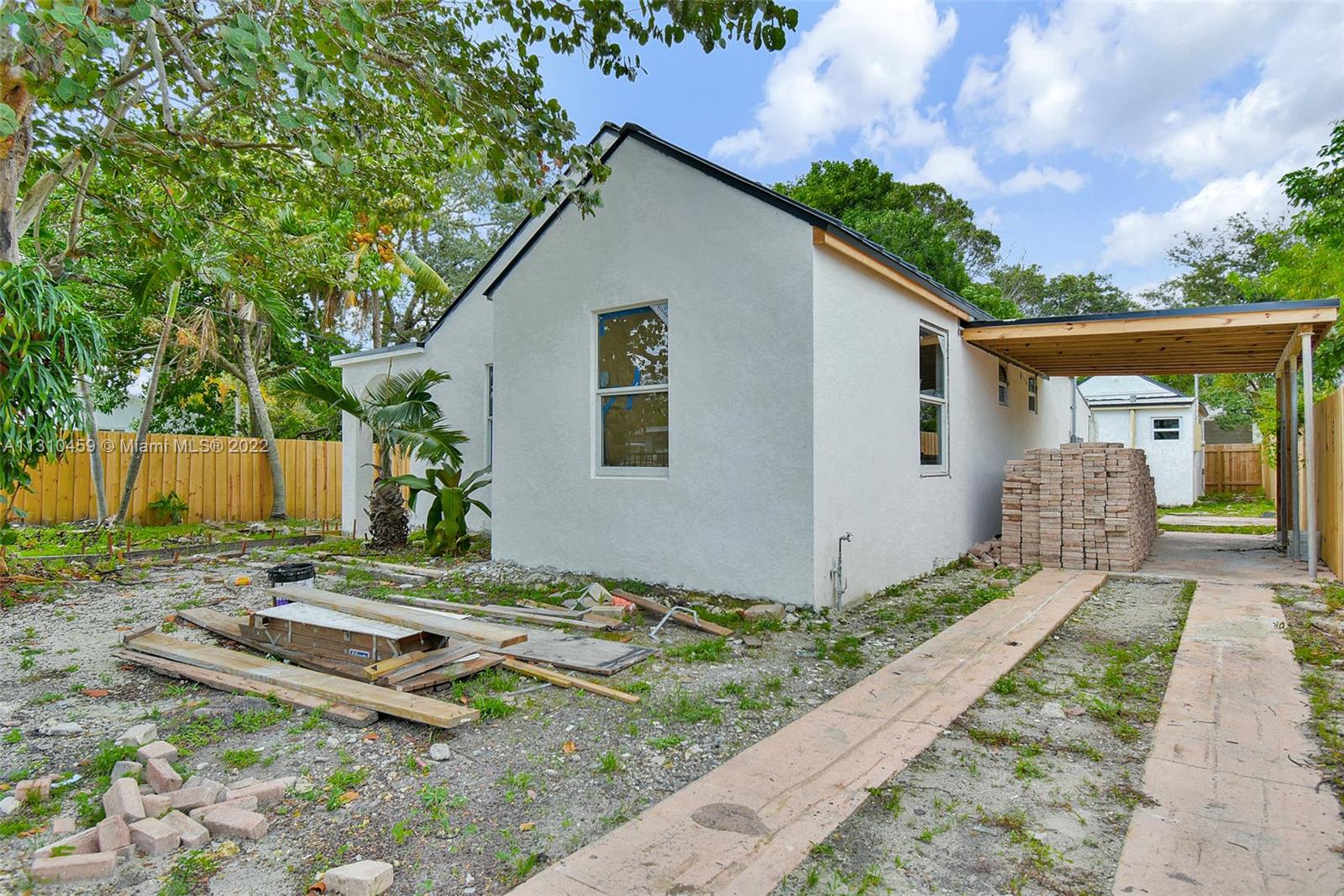 See details / 1516 sq. ft. $ 2022-12-02 0 Photo