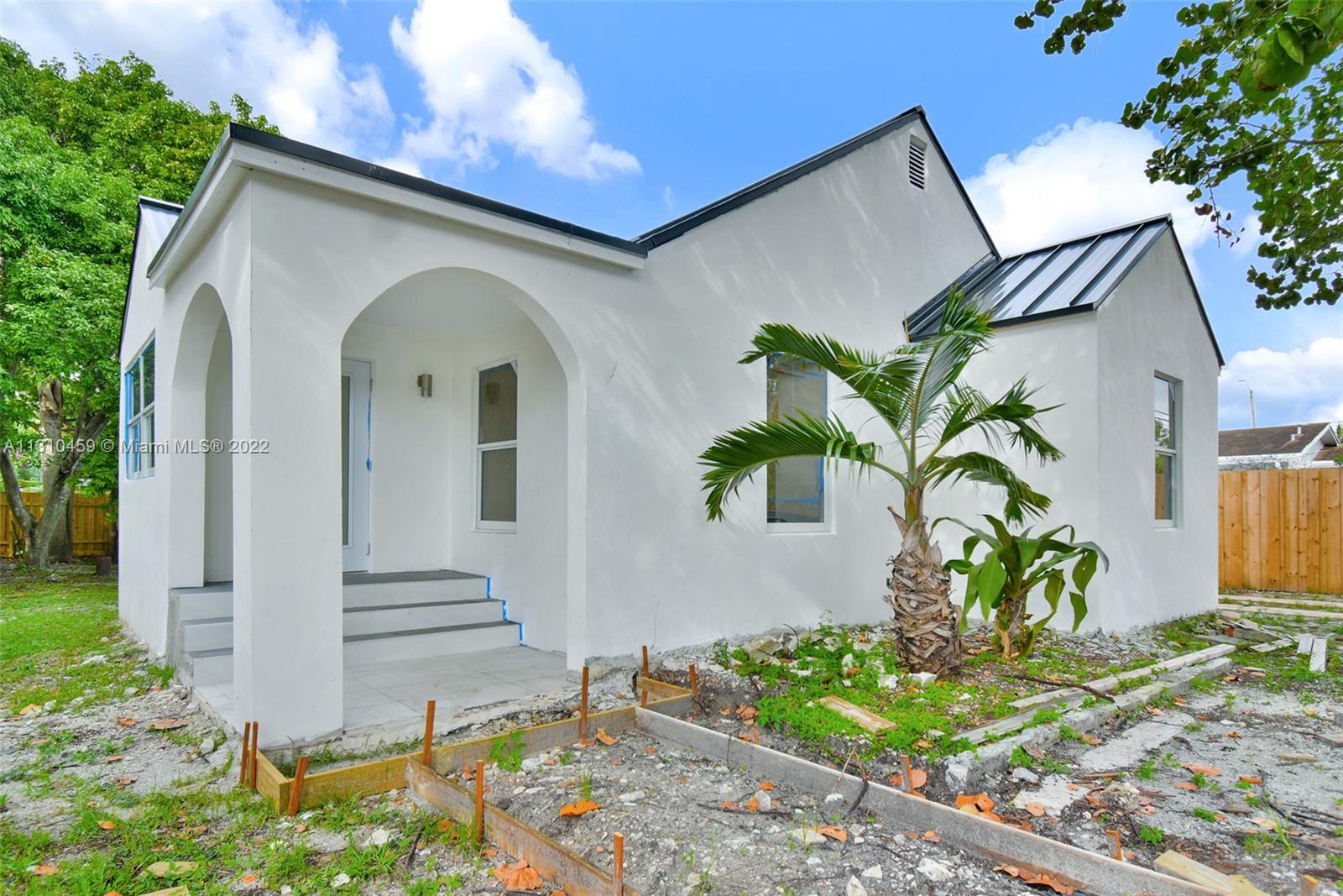 See details / 1516 sq. ft. $ 2022-12-02 0 Photo