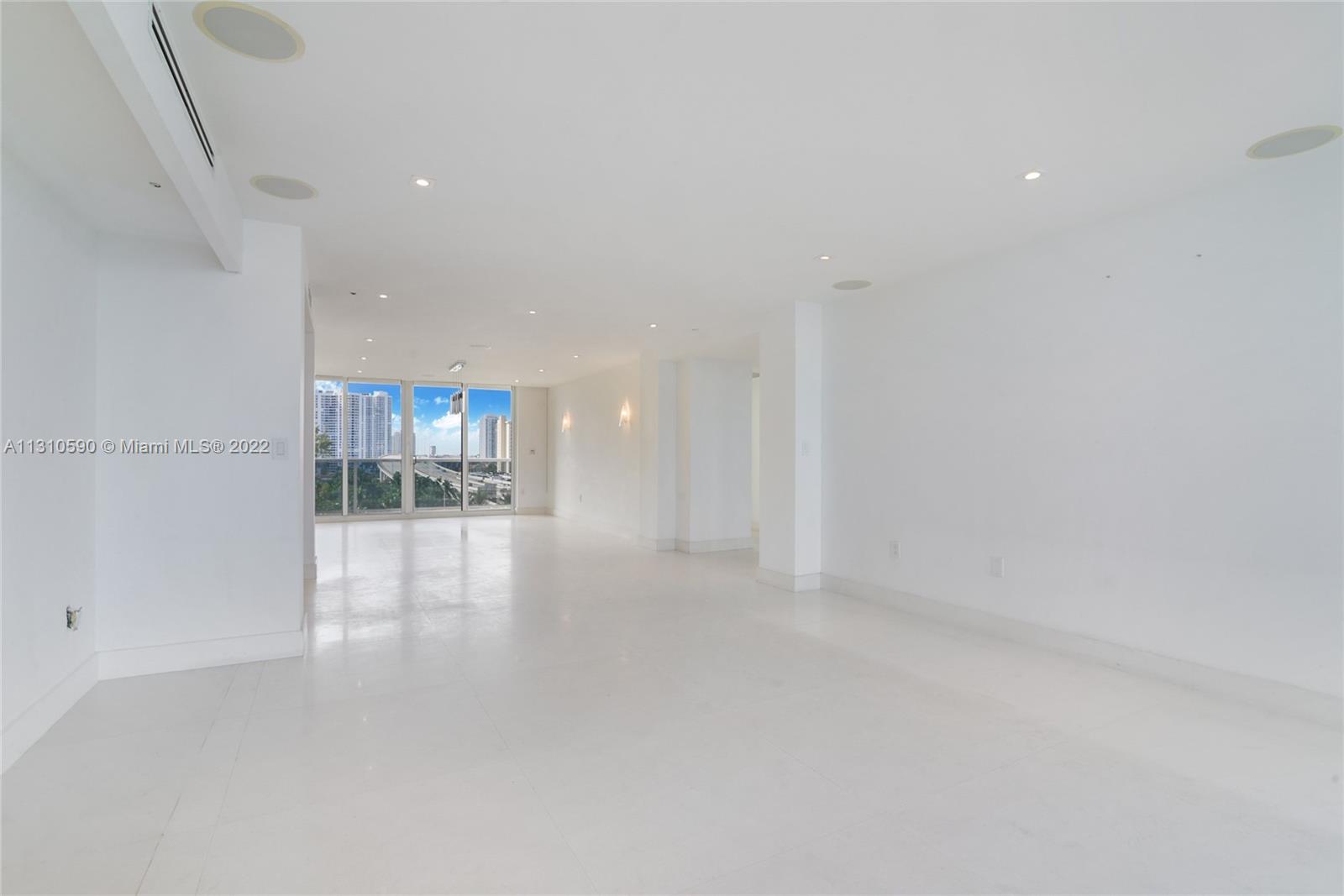 Photo of 19111 Collins Ave #605, Sunny Isles Beach, Florida, 33160 -