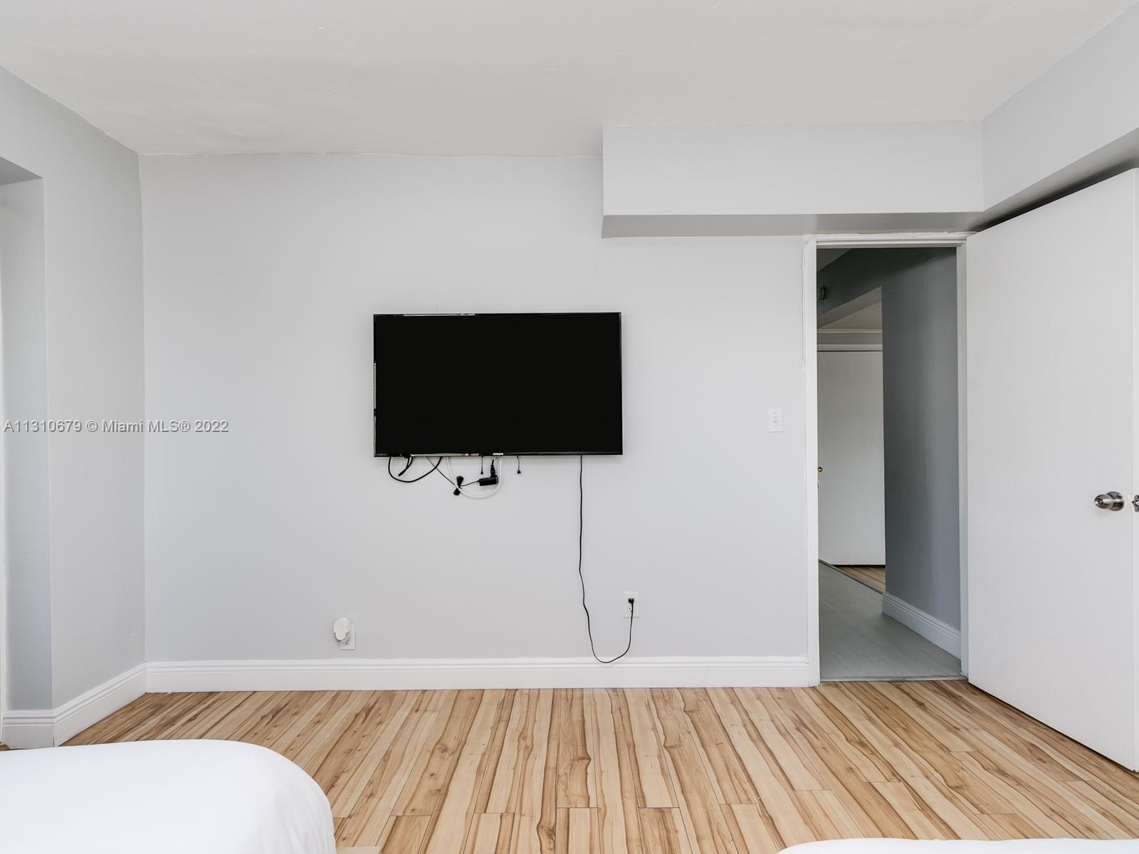 See details / sq. ft. $ 2022-12-02 0 Photo