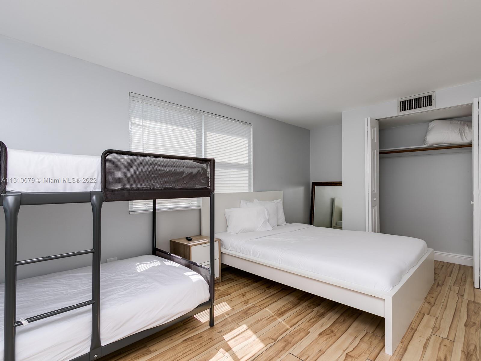 See details / sq. ft. $ 2022-12-02 0 Photo
