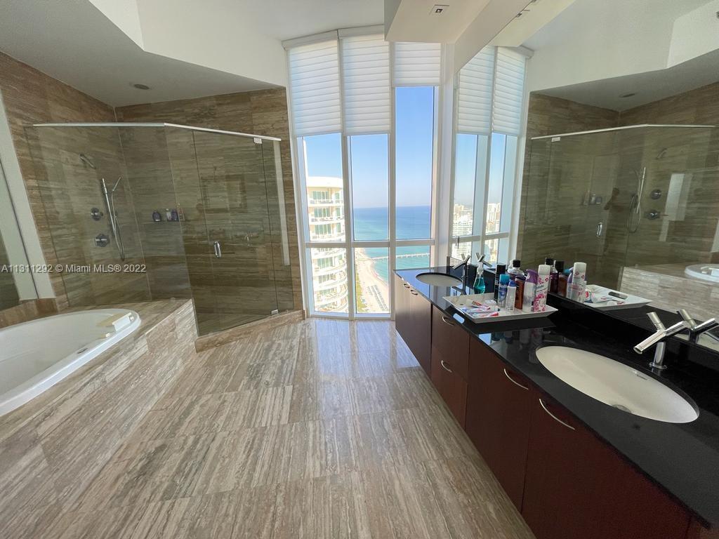 Ver detalles 3501 4 / 4 2768 sq. ft. $ 2023-01-25 0 foto