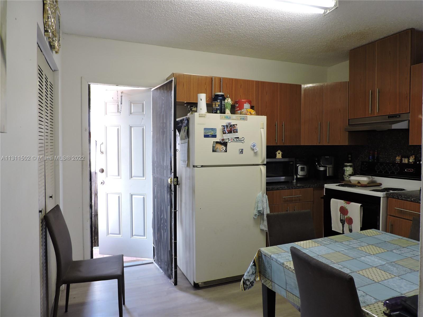 See details / 1820 sq. ft. $ 2022-12-05 0 Photo