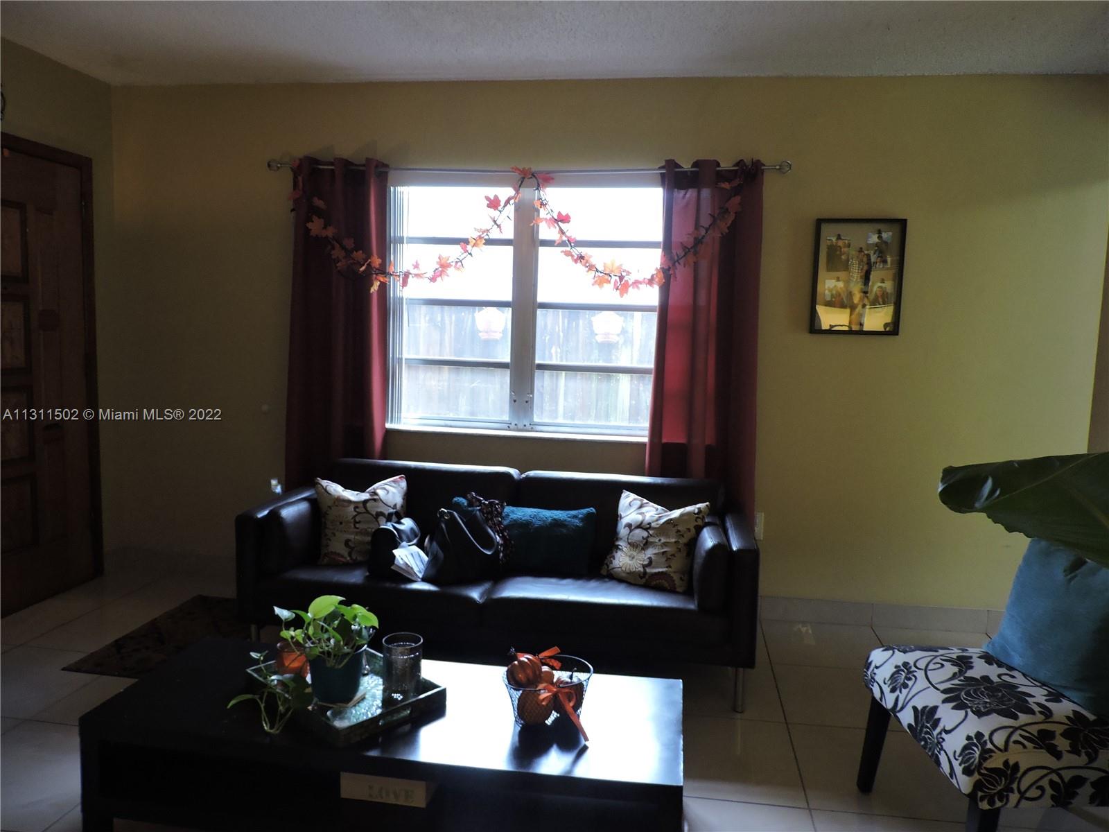 See details / 1820 sq. ft. $ 2022-12-05 0 Photo