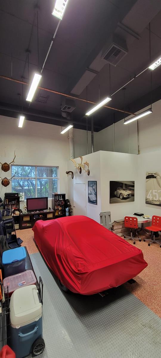 See details 118-1 / sq. ft. $ 2022-12-06 0 Photo