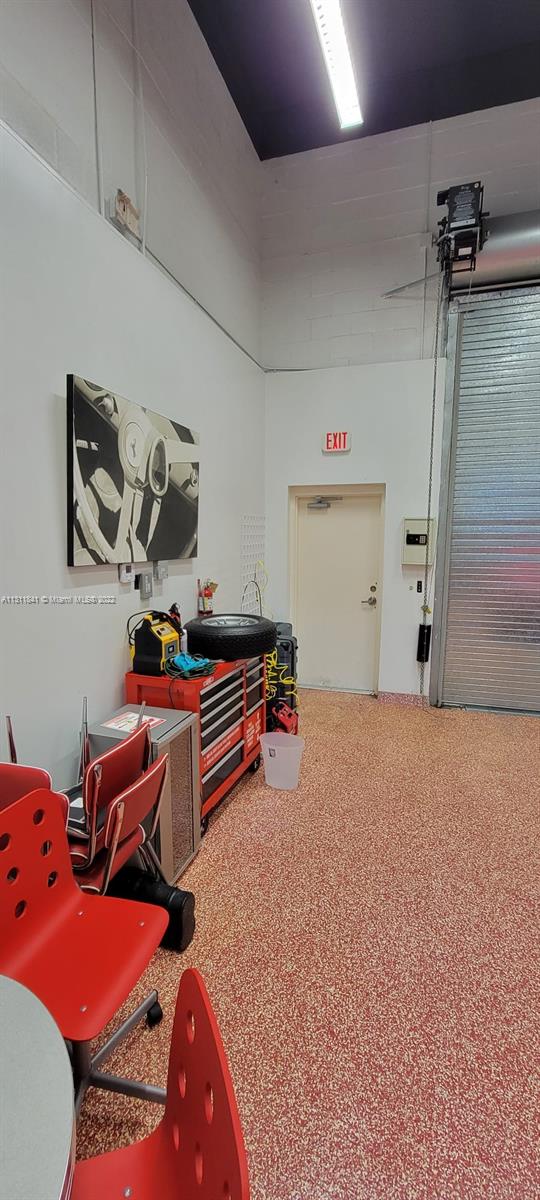 See details 118-1 / sq. ft. $ 2022-12-06 0 Photo