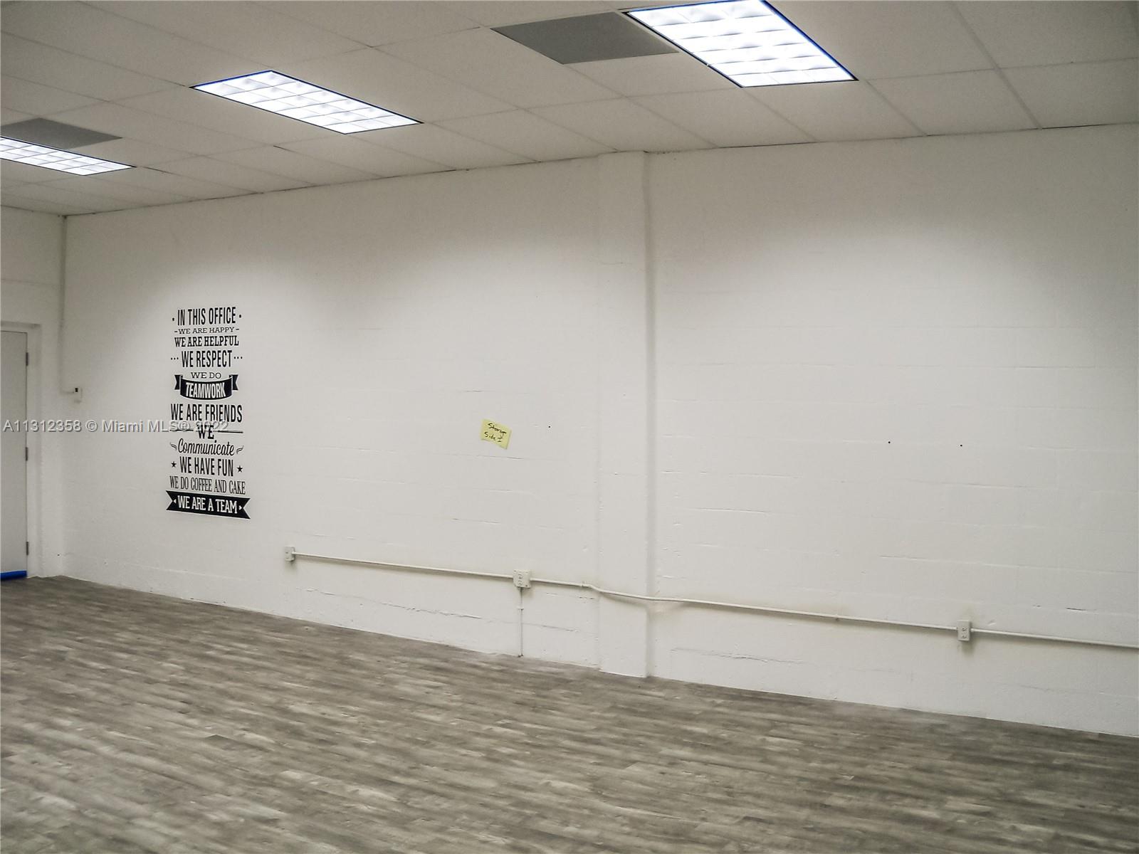 See details 105 / sq. ft. $ 2022-12-07 0 Photo