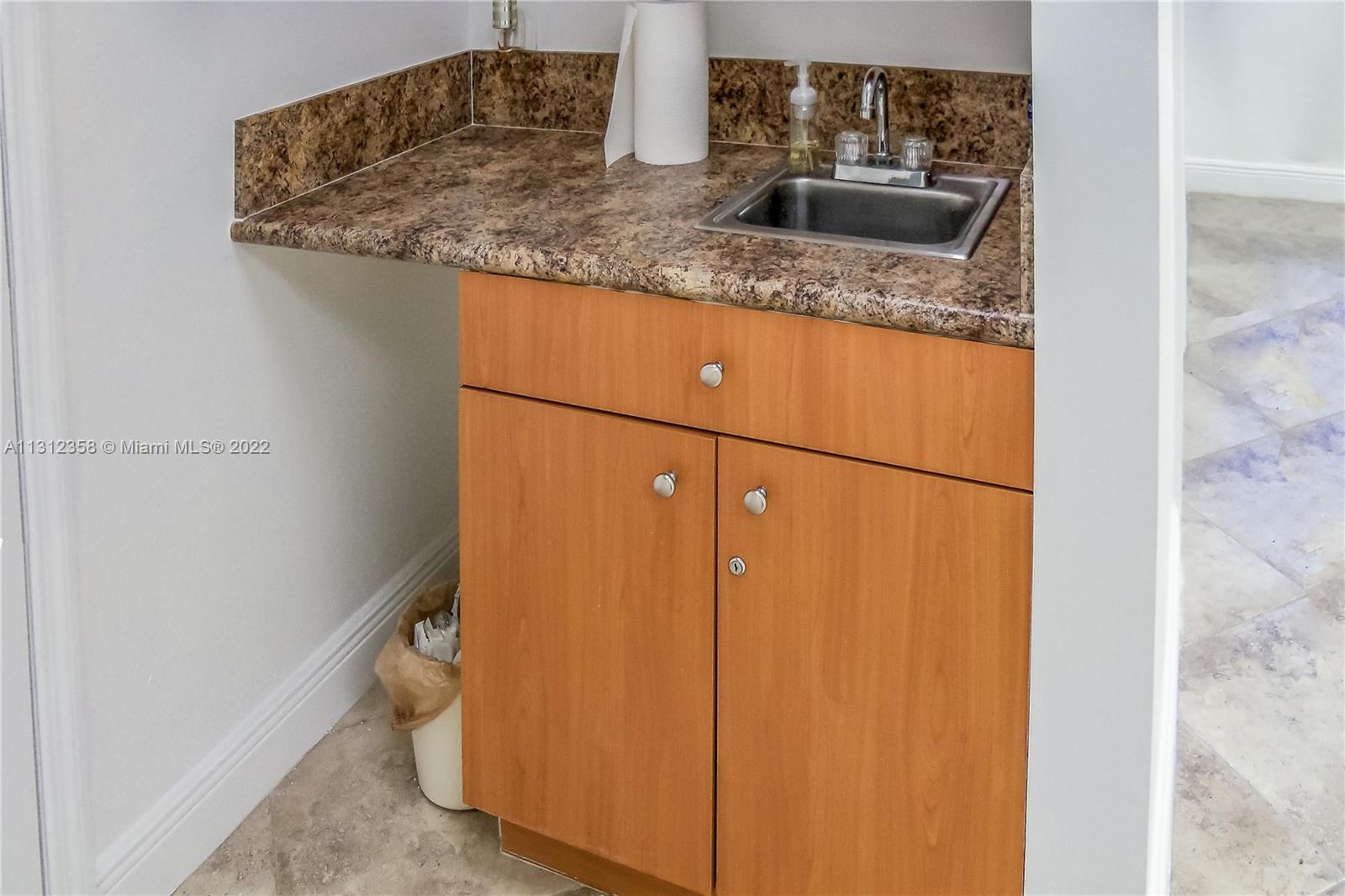 See details 105 / sq. ft. $ 2022-12-07 0 Photo