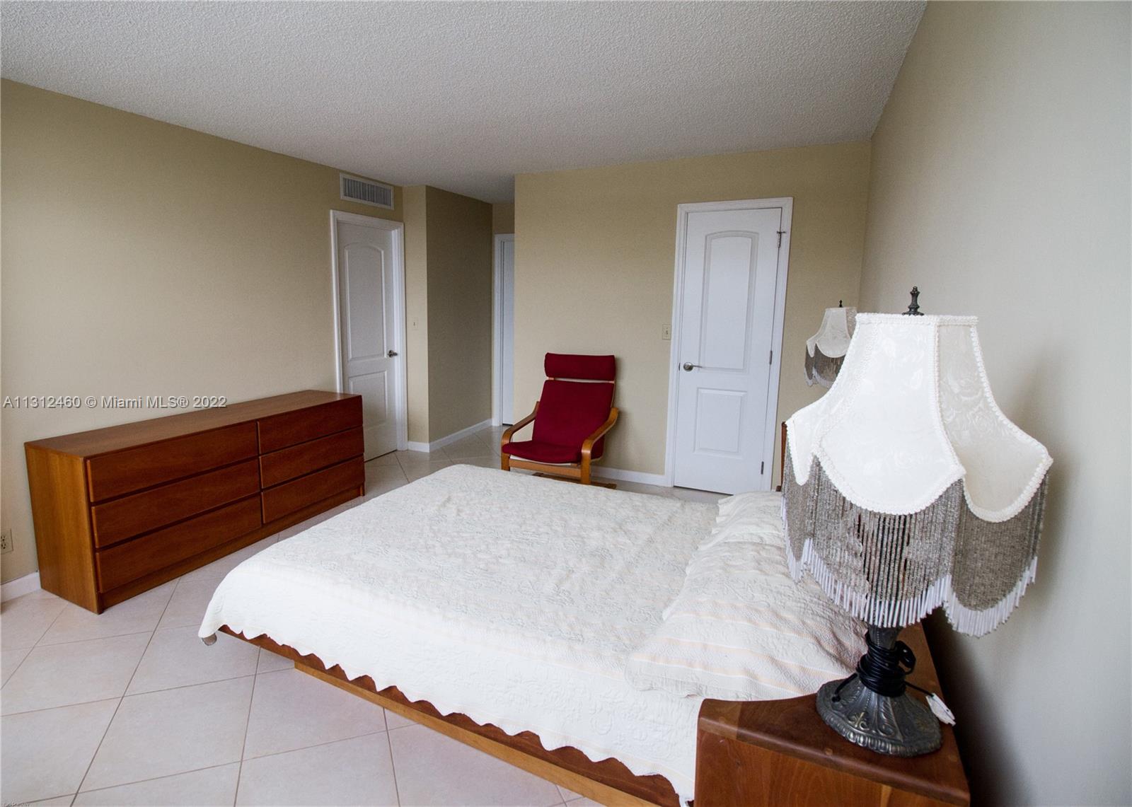 Photo of 3161 Ocean Dr #1402, Hallandale Beach, Florida, 33009 -