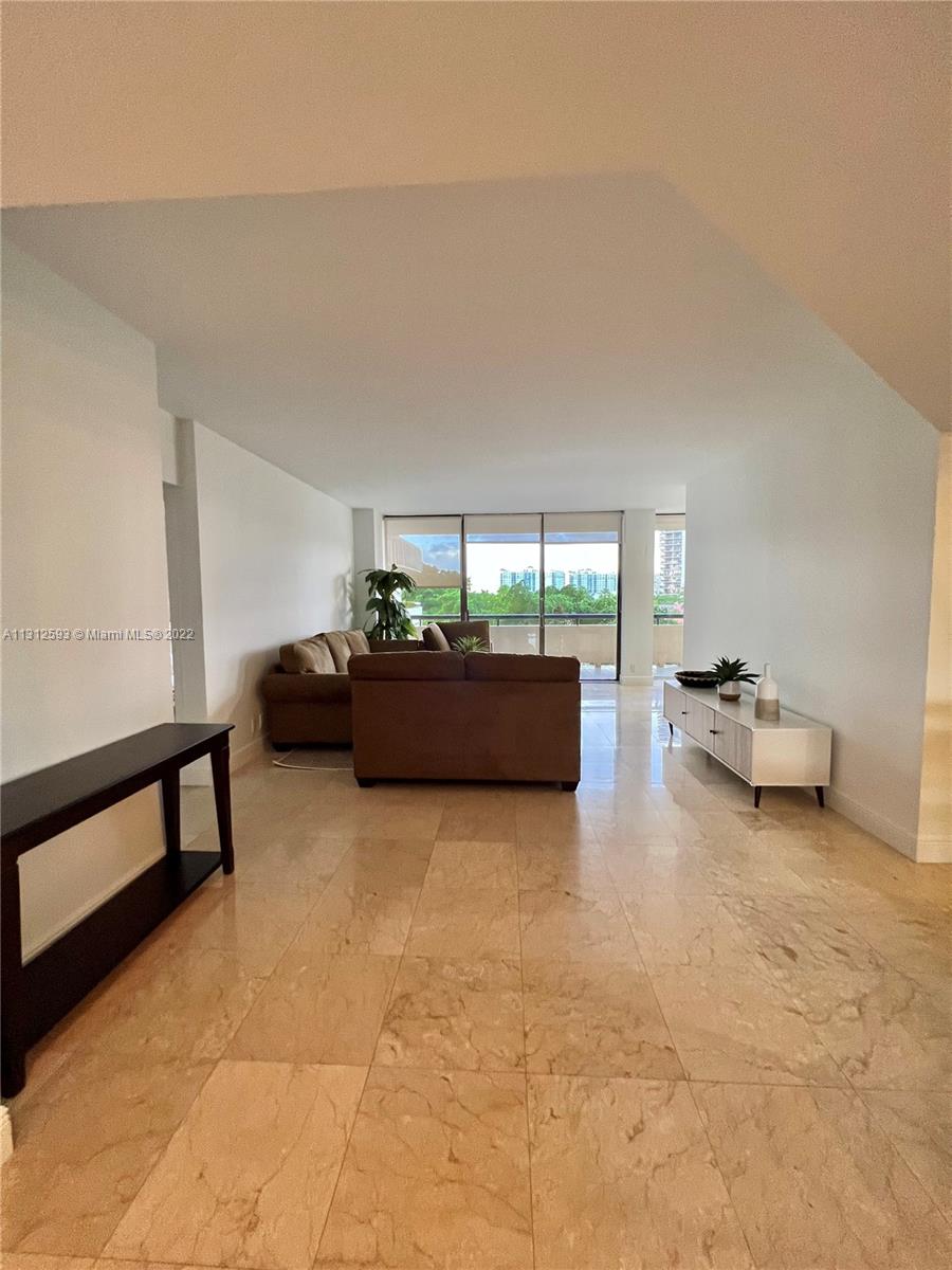 Photo of 19355 Turnberry Way #3L, Aventura, Florida, 33180 -