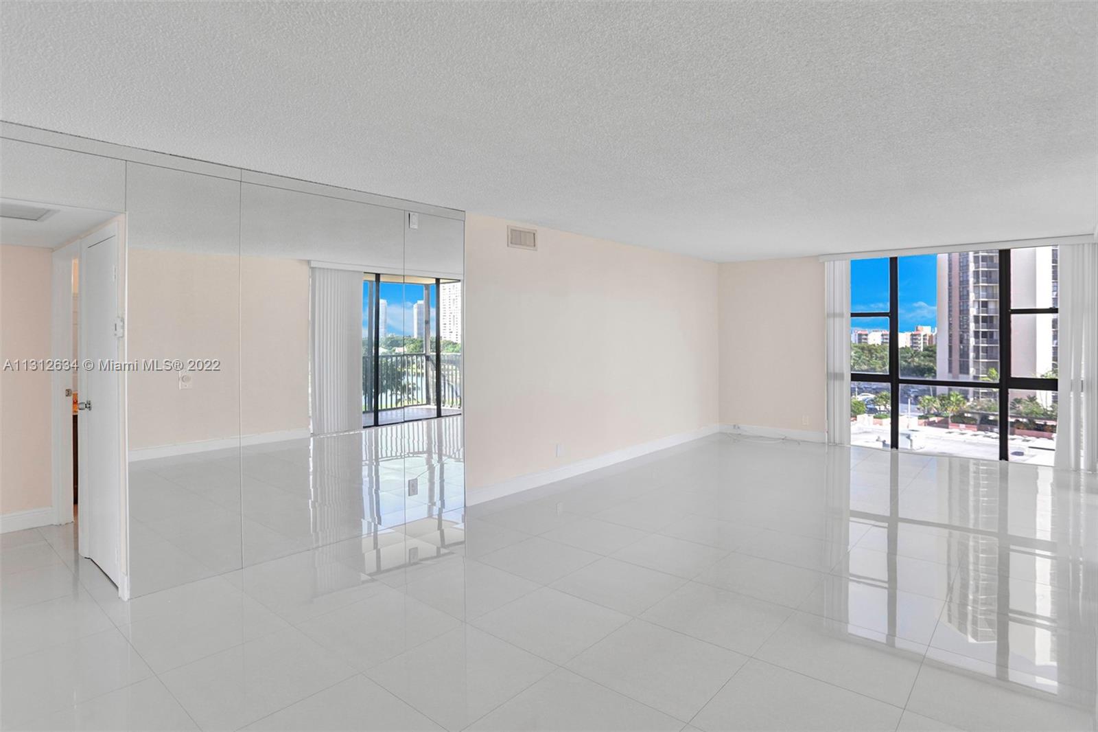 Photo of 20335 Country Club Dr #703, Aventura, Florida, 33180 -