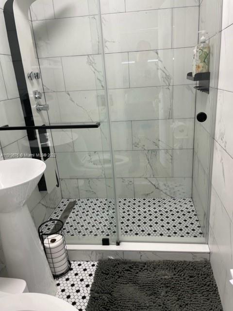 See details / 2163 sq. ft. $ 2022-12-07 0 Photo