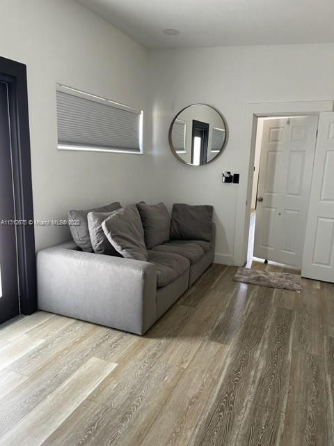 See details / 2163 sq. ft. $ 2022-12-07 0 Photo