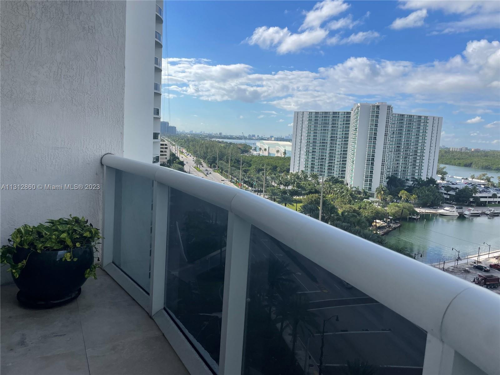 See details 1006 3 / 3 2327 sq. ft. $ 2023-01-20 0 Photo