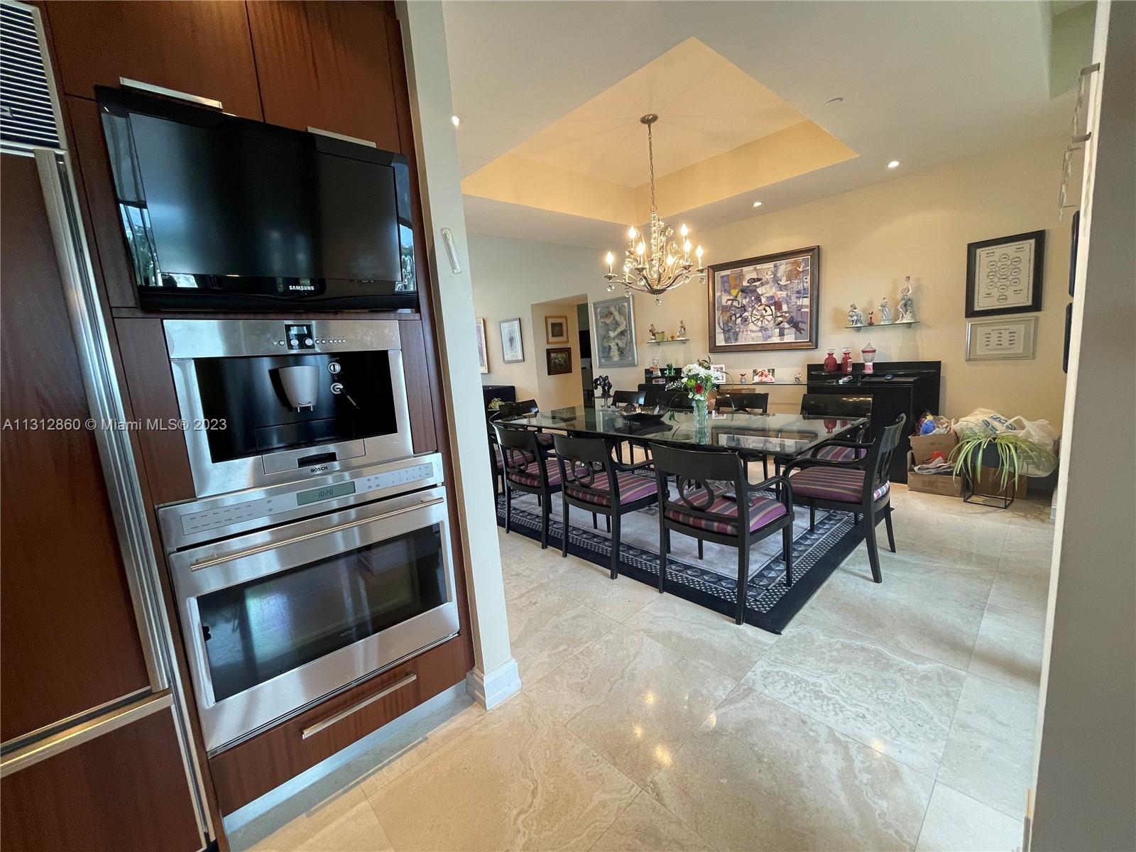 See details 1006 3 / 3 2327 sq. ft. $ 2023-01-20 0 Photo