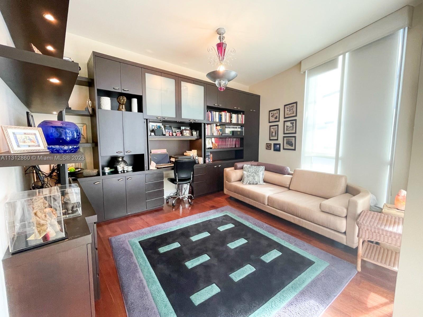 See details 1006 3 / 3 2327 sq. ft. $ 2023-01-20 0 Photo