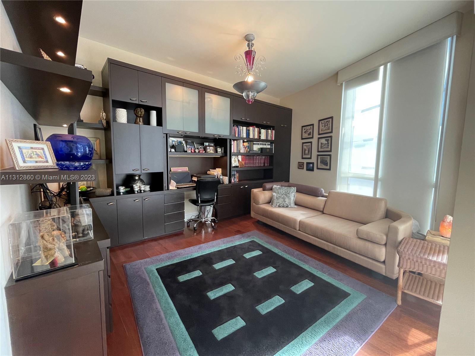 See details 1006 3 / 3 2327 sq. ft. $ 2023-01-20 0 Photo