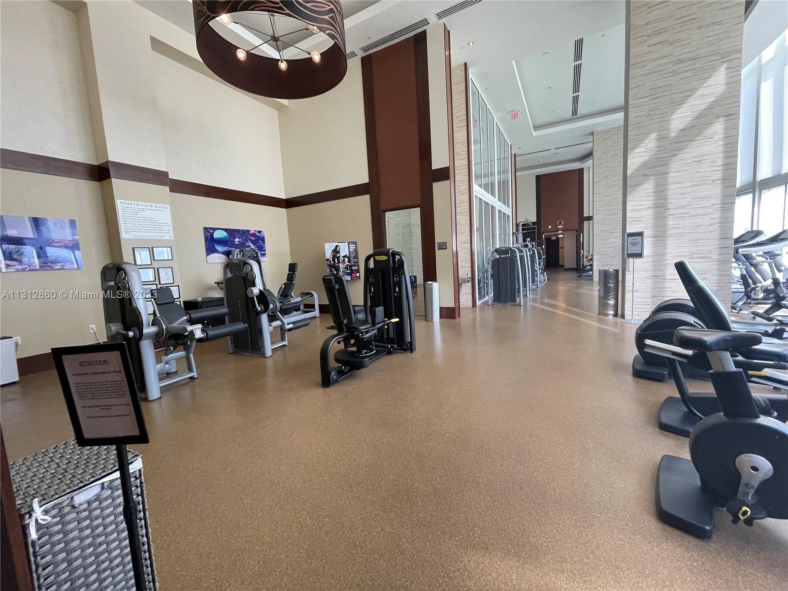 See details 1006 3 / 3 2327 sq. ft. $ 2023-01-20 0 Photo