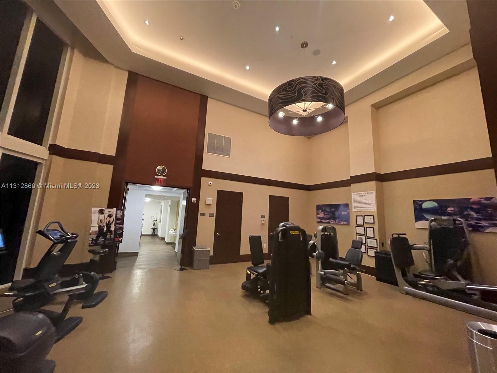 See details 1006 3 / 3 2327 sq. ft. $ 2023-01-20 0 Photo