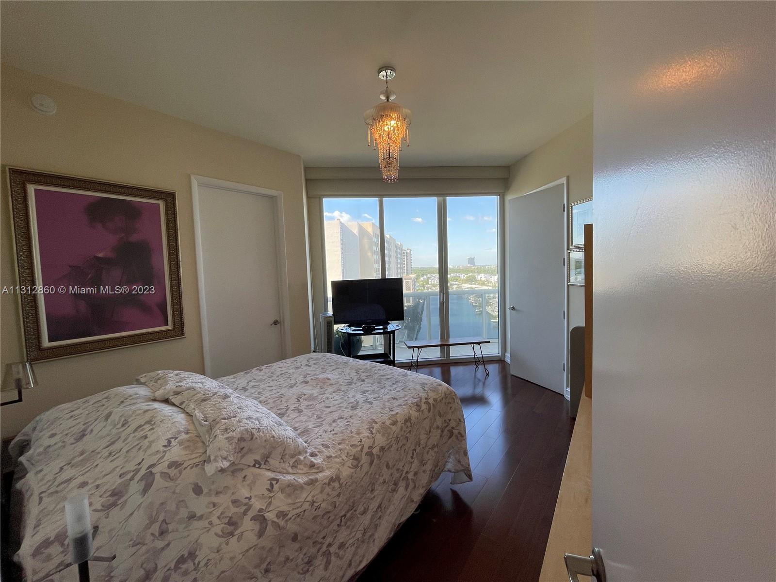 See details 1006 3 / 3 2327 sq. ft. $ 2023-01-20 0 Photo