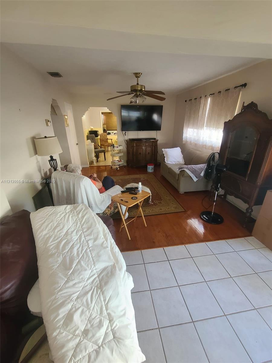 See details / 2850 sq. ft. $ 2022-12-08 0 Photo