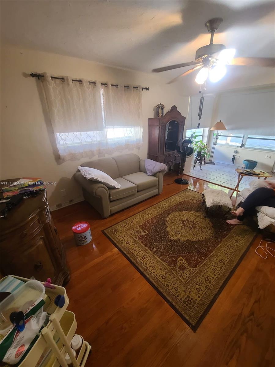 See details / 2850 sq. ft. $ 2022-12-08 0 Photo