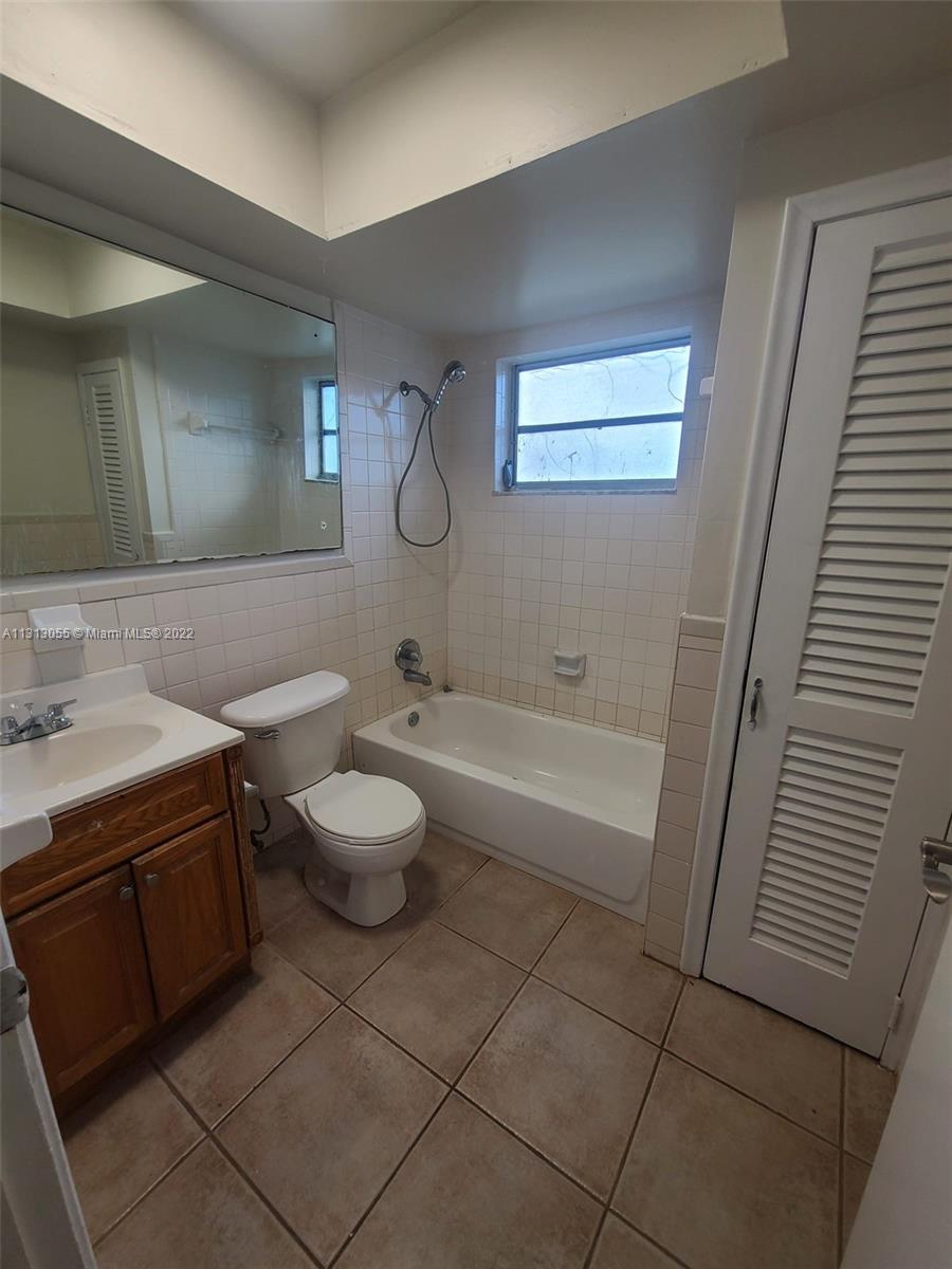 See details / 2850 sq. ft. $ 2022-12-08 0 Photo