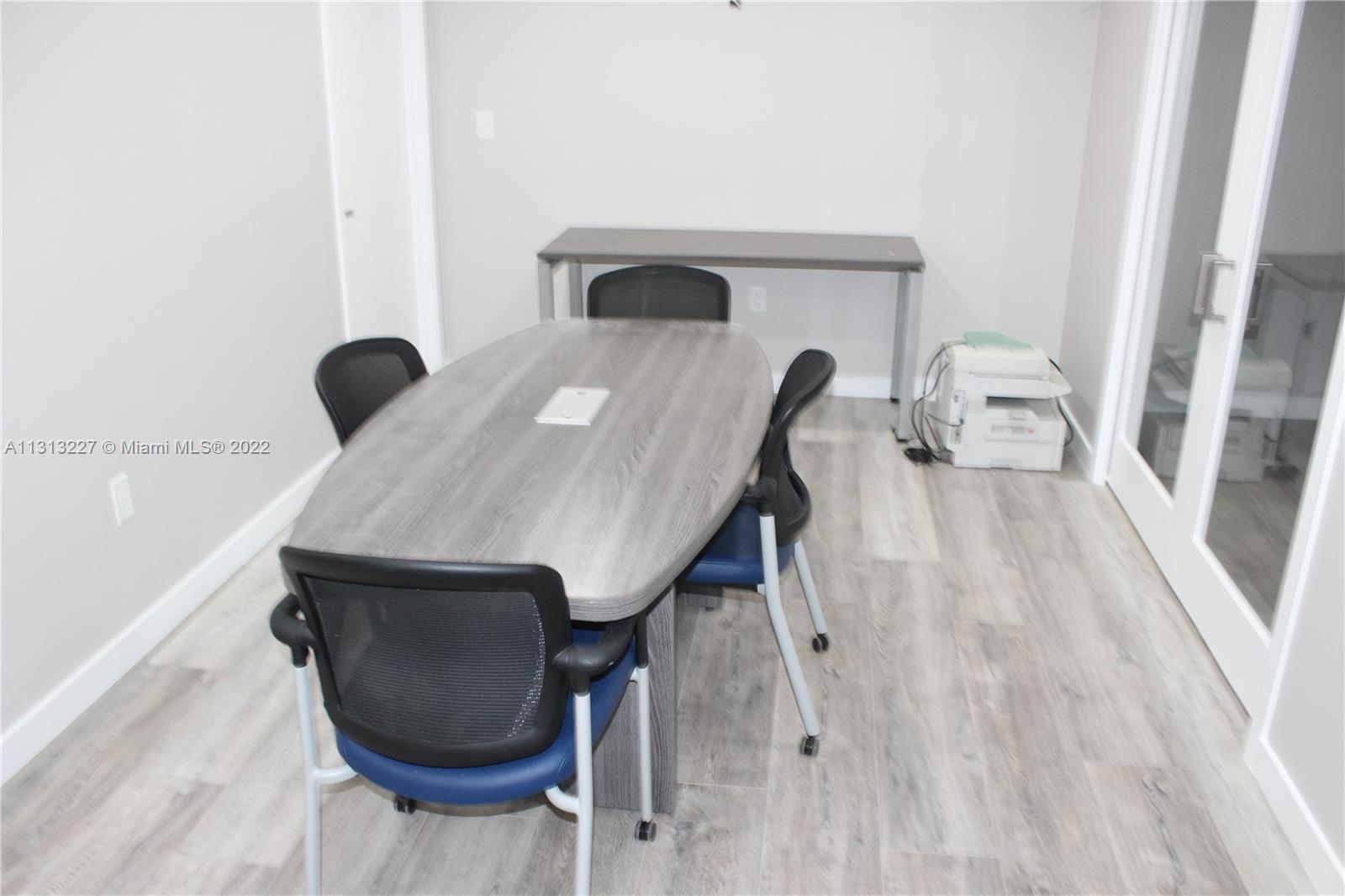 See details G22 / sq. ft. $ 2022-12-08 0 Photo