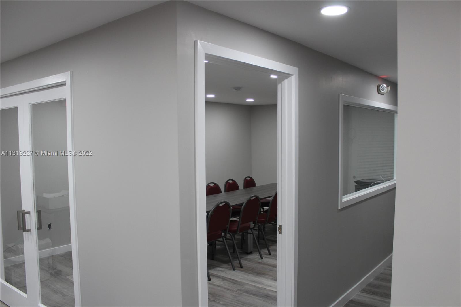 See details G22 / sq. ft. $ 2022-12-08 0 Photo