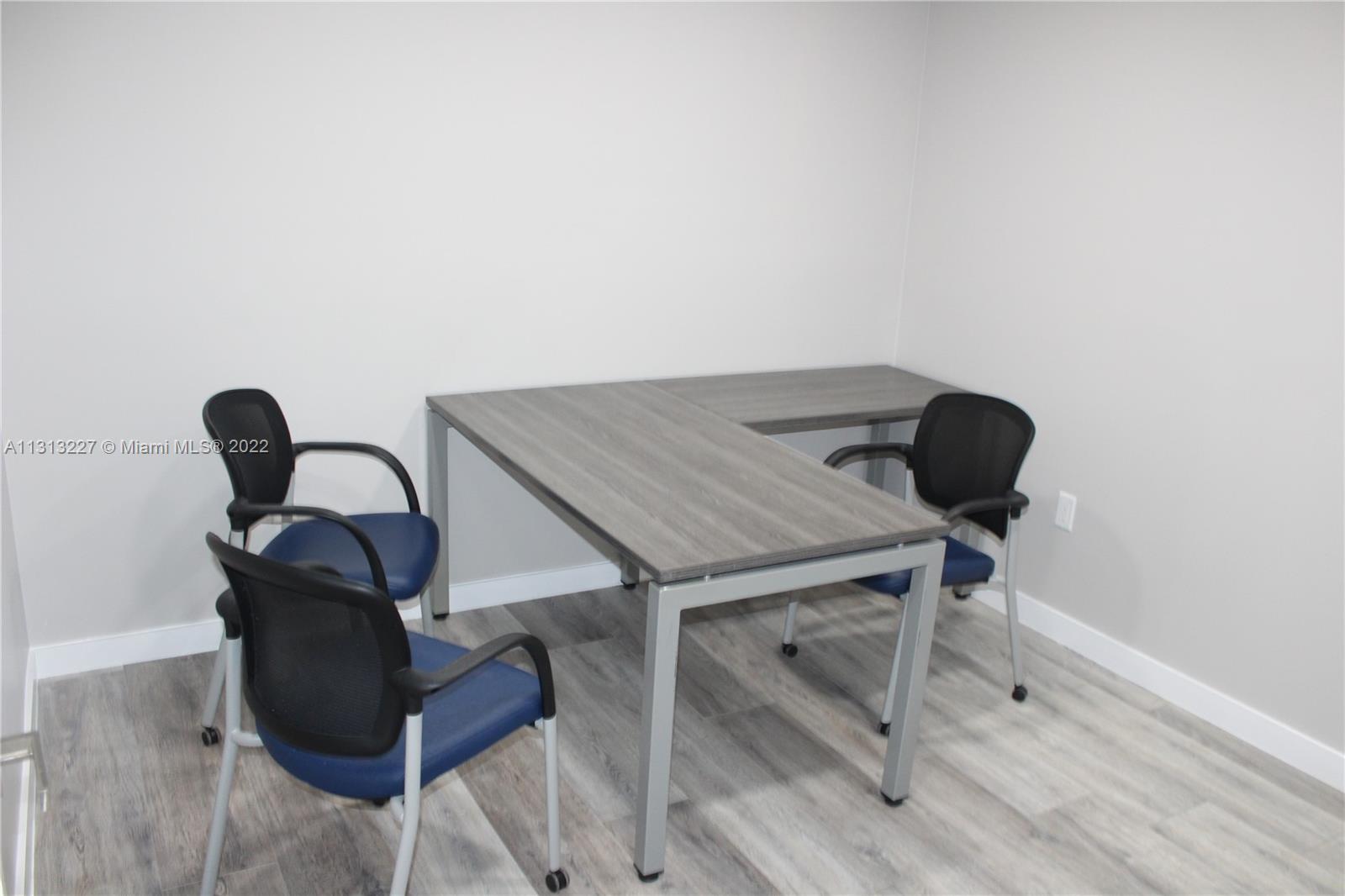 See details G22 / sq. ft. $ 2022-12-08 0 Photo