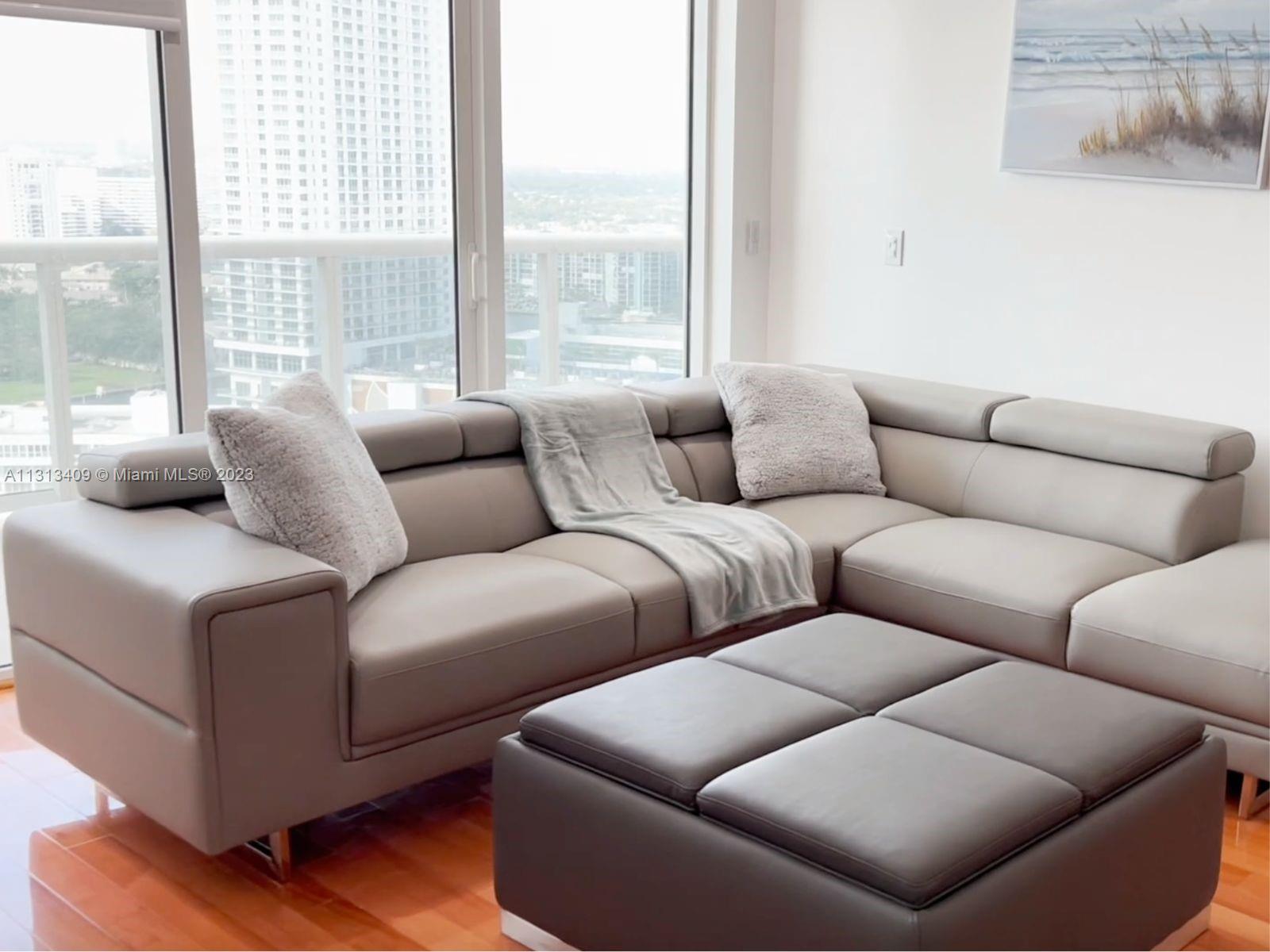 Ver detalles 2608 3 / 3 1571 sq. ft. $ 2023-01-10 0 foto