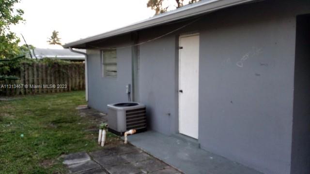 See details / 2215 sq. ft. $ 2022-12-09 0 Photo