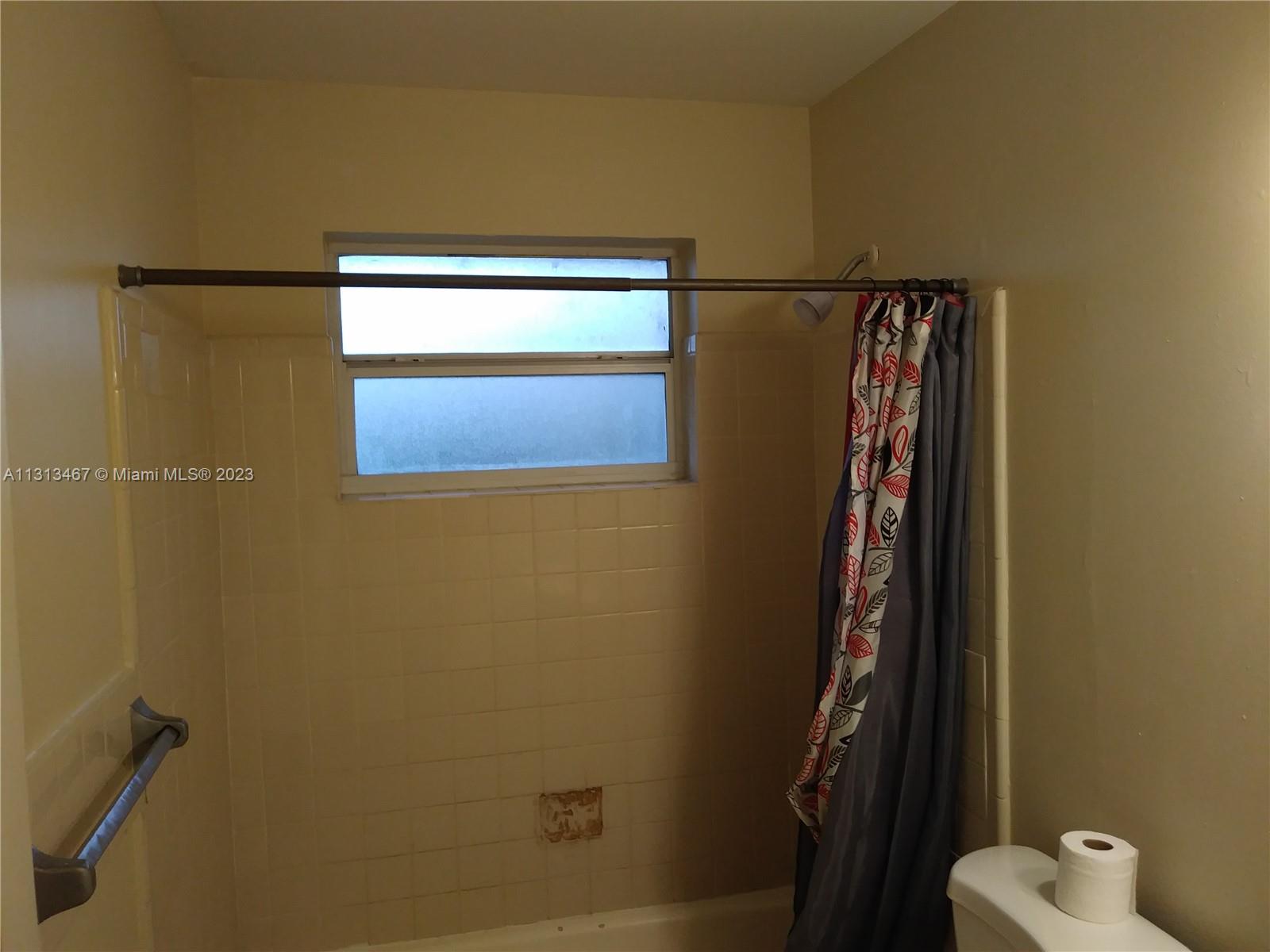 See details / 2215 sq. ft. $ 2022-12-09 0 Photo