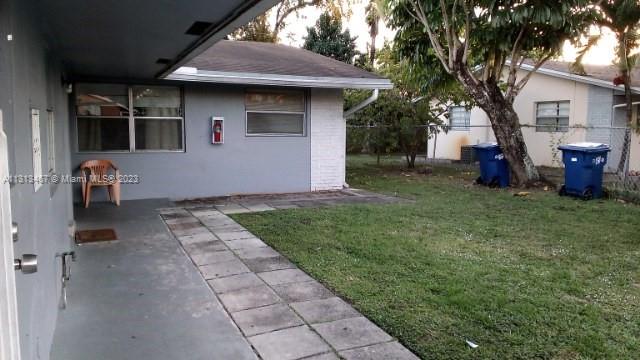 See details / 2215 sq. ft. $ 2022-12-09 0 Photo