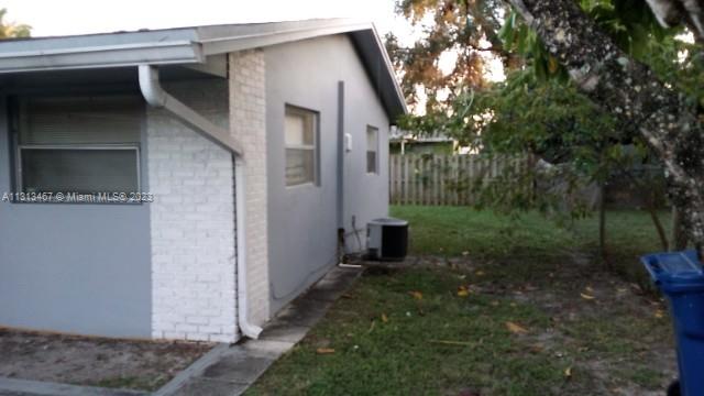 See details / 2215 sq. ft. $ 2022-12-09 0 Photo