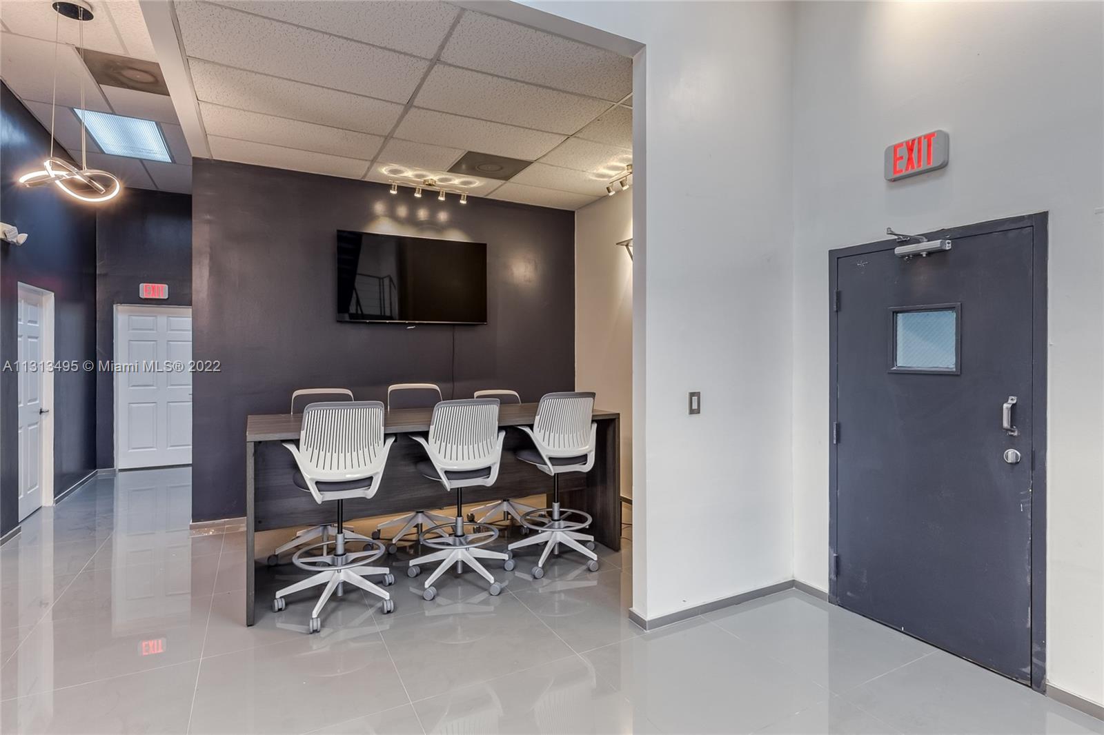 See details 3A / sq. ft. $ 2023-01-23 0 Photo