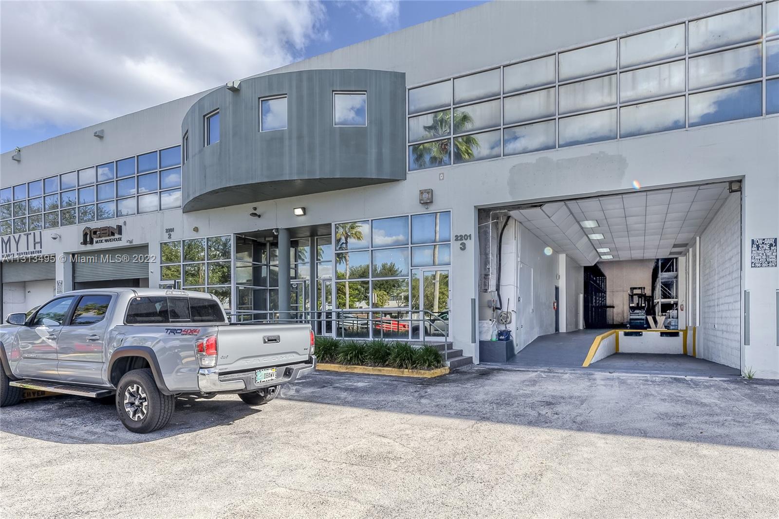 See details 3A / sq. ft. $ 2023-01-23 0 Photo
