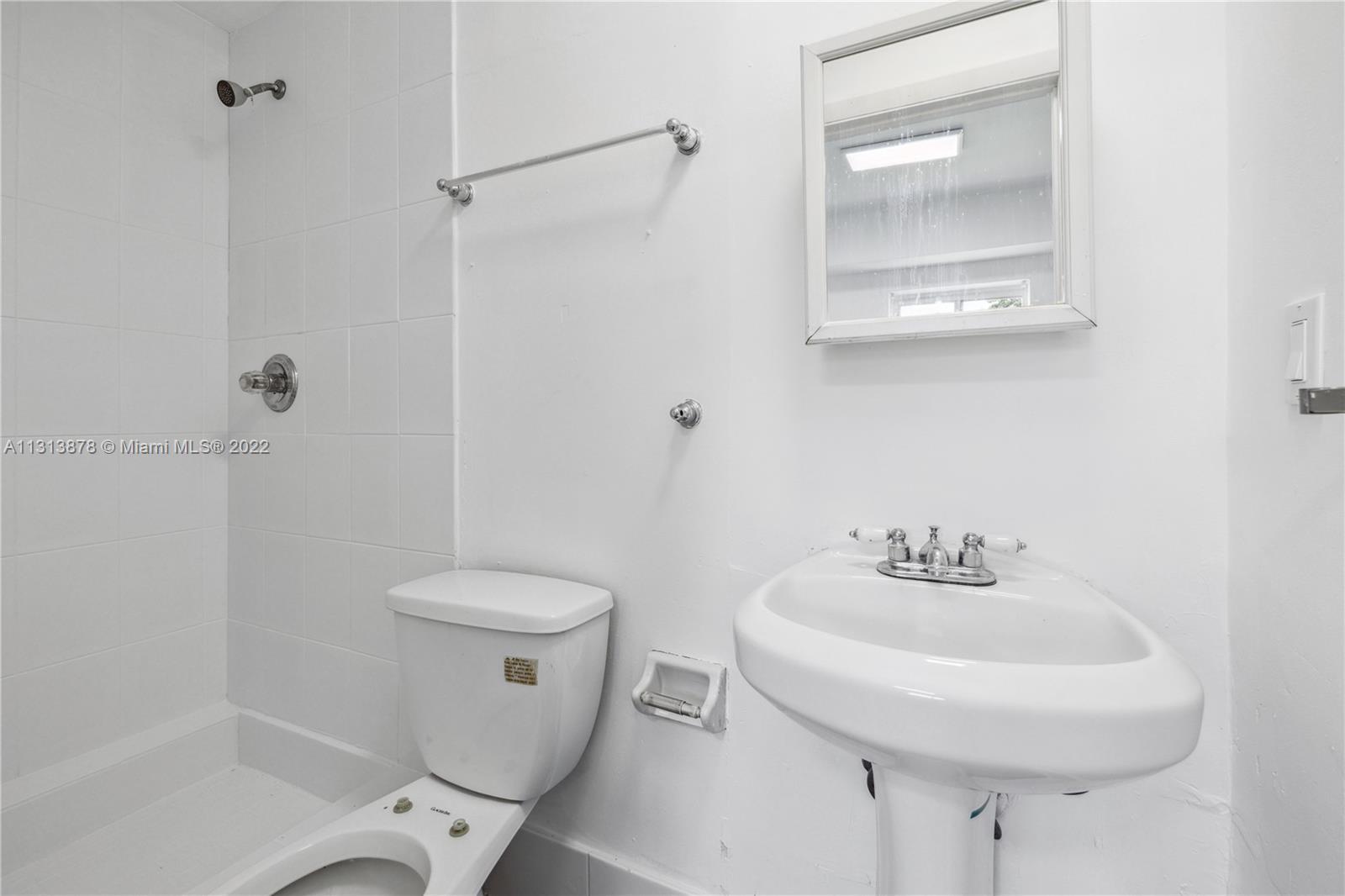 See details / 2020 sq. ft. $ 2023-01-17 0 Photo