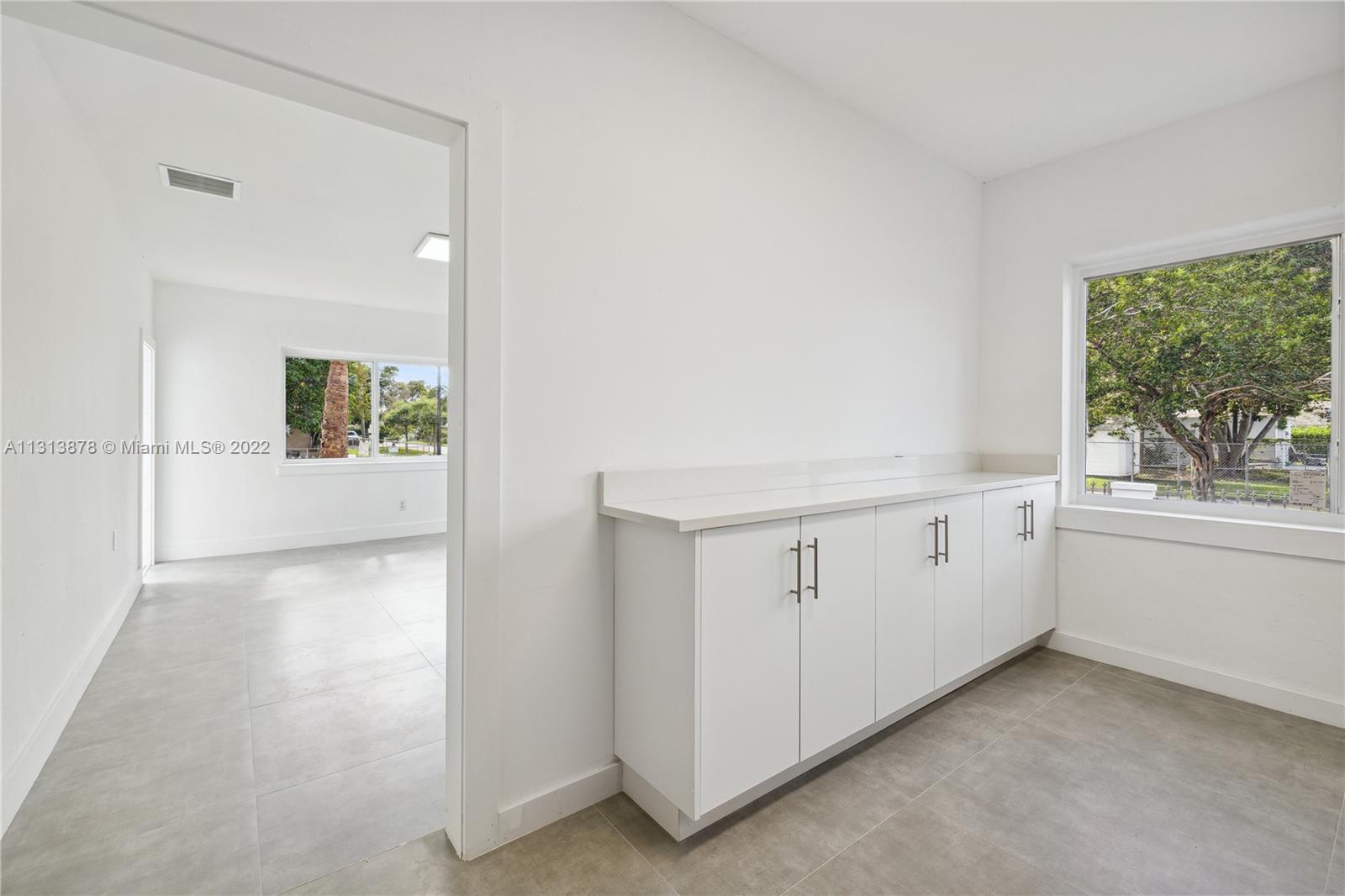 See details / 2020 sq. ft. $ 2023-01-17 0 Photo
