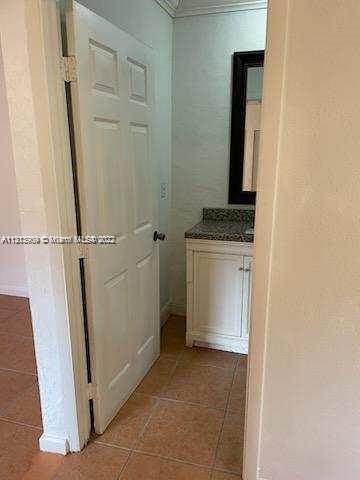 See details / 2928 sq. ft. $ 2023-01-18 0 Photo