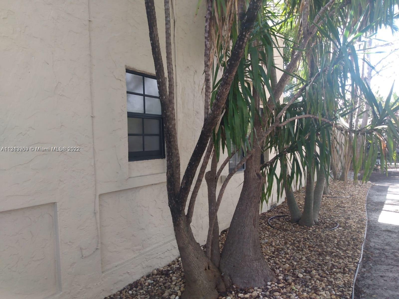 See details / 2928 sq. ft. $ 2023-01-18 0 Photo