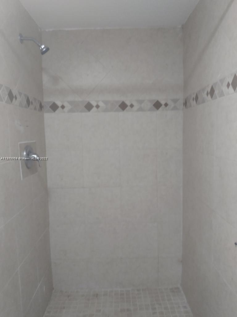 See details / 2928 sq. ft. $ 2023-01-18 0 Photo