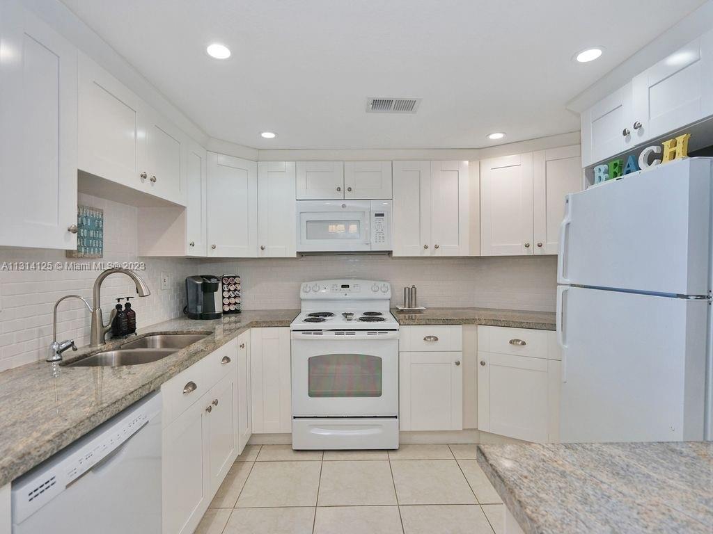 Photo of 3725 Ocean Dr #1216, Hollywood, Florida, 33019 -